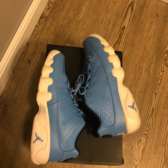 Air Jordan 9 Low Pantone - Picture 4 of 6